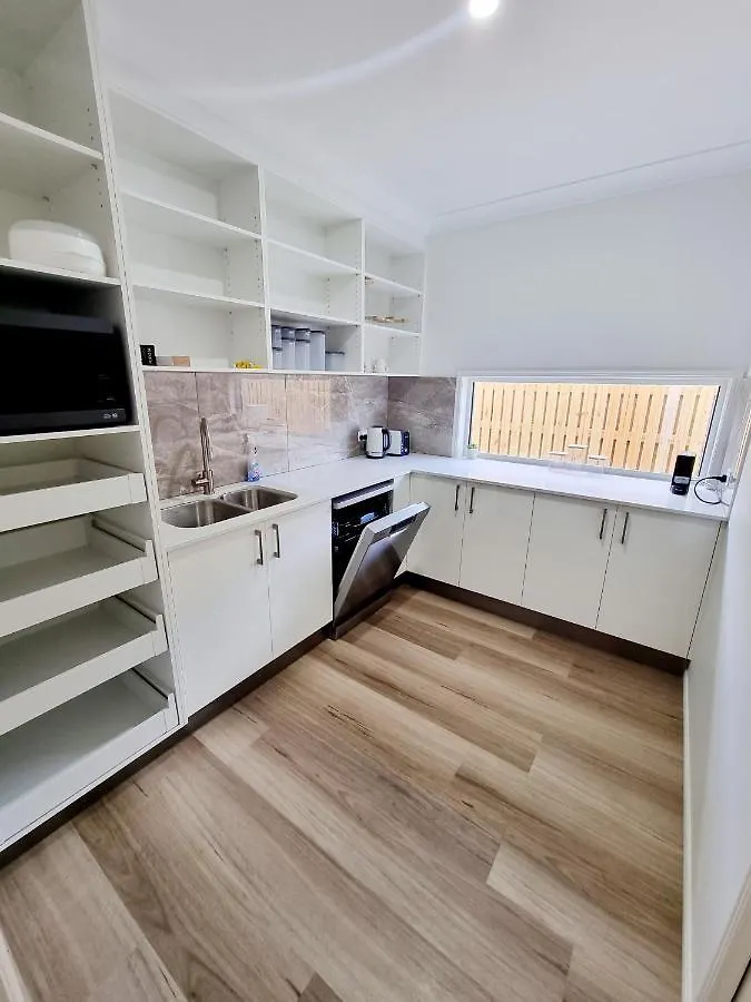 Large And Private Executive Home - Secure Parking For Boats Hervey Bay 0*,  Australia