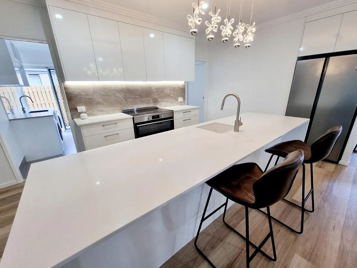 Large And Private Executive Home - Secure Parking For Boats Hervey Bay 0*,  Australia