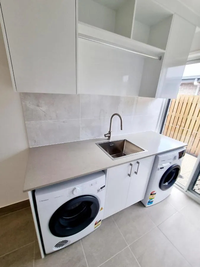 Holiday home Large And Private Executive Home - Secure Parking For Boats Hervey Bay